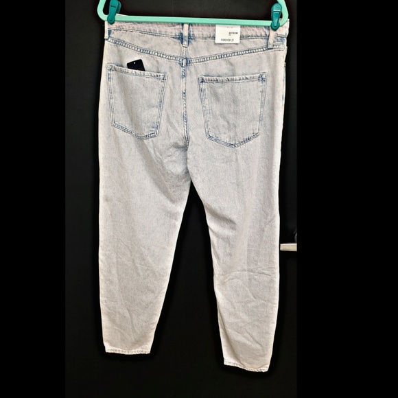 Boyfriend Jeans - Picture 3 of 4